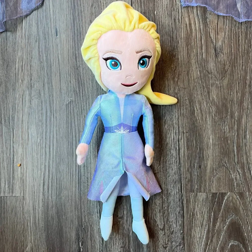 JAKKS Pacific Disney Frozen Elsa Girl’s 4-6X costume with plush